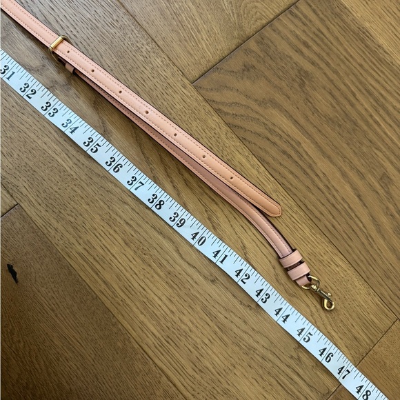 Coach Adjustable Purse Strap - Peach Leather - Brushed Gold Hardware - Picture 3 of 7